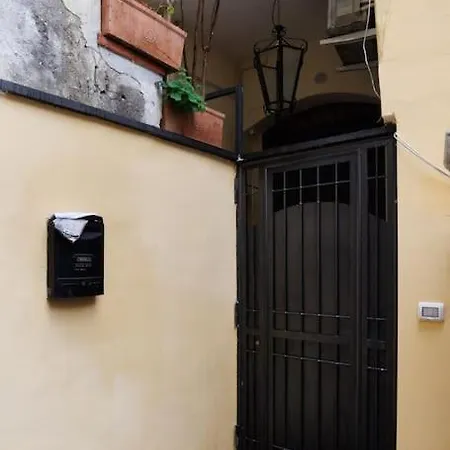 Apartment The San Gregorio Armeno By Houseinnaples Naples