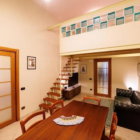 The San Gregorio Armeno By Houseinnaples Nápoles