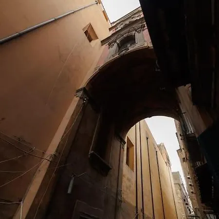 The San Gregorio Armeno By Houseinnaples Nápoles