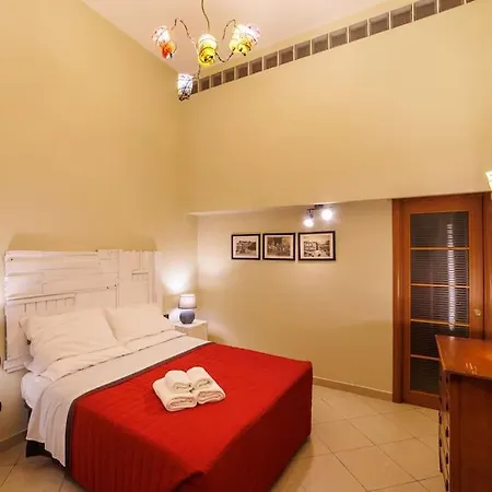 The San Gregorio Armeno By Houseinnaples Apartamento *